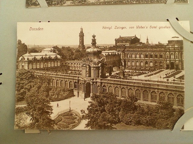 /Germany/DE_Place_1900-1949_Dresden. Konigl. Zwinger von Weber Ecke gesehen.jpg